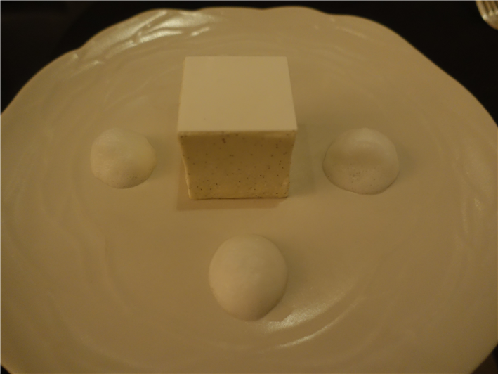 white millefeuille